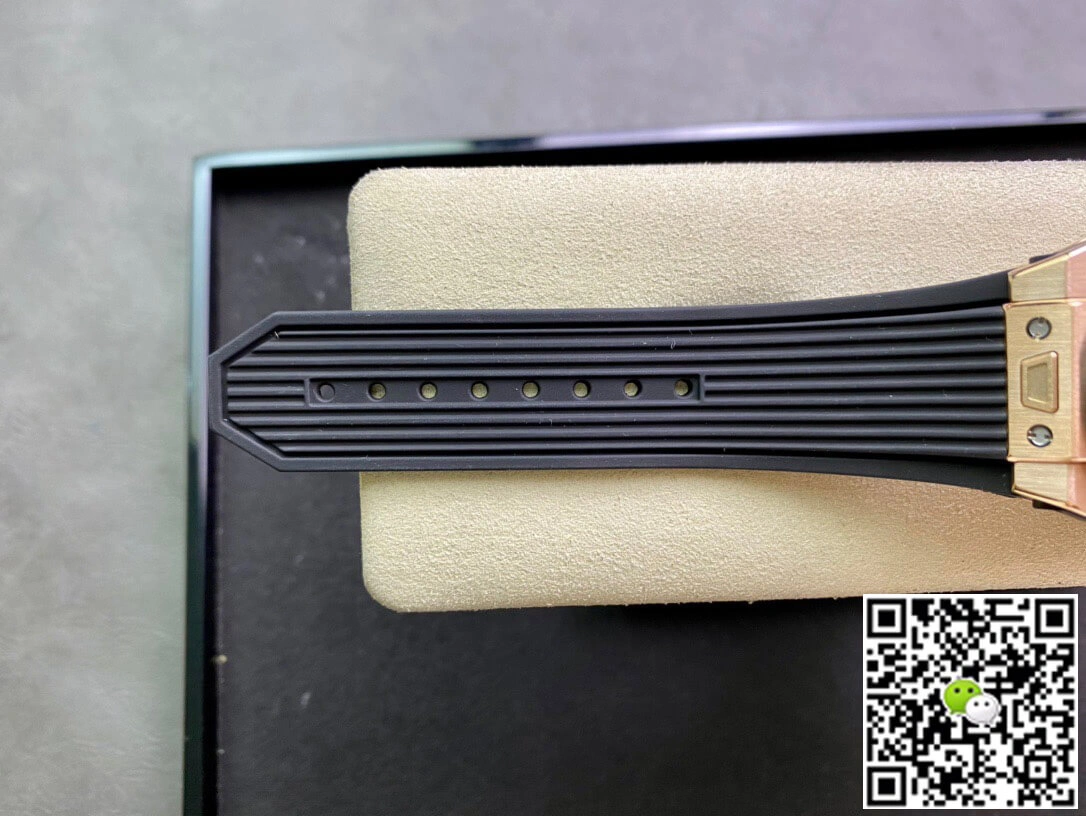 Hublot Big Bang 421.0X.1180.RX ZF Factory 1:1 Best Edition Replica Watch Black Strap